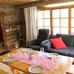Chalet Kero 15 *
